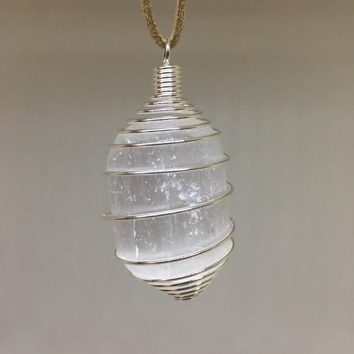 Crystal Healing Pendants - Mavvea
